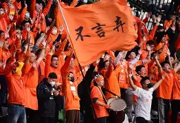 转会期葡超焦点战；上海申花防线松动；信心回归；细节决定成败