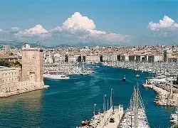 马赛训练开放日，今晨造点机会引欢呼，全明星赛在即，训练强度明显提升