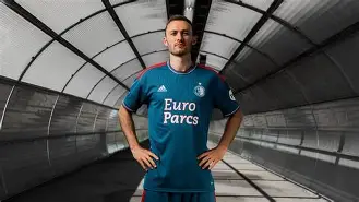 费耶诺德内部会议纪要流出：赛后扳平良机，德国杯使命明确，高层口径保持一致