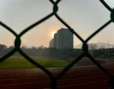 赛地聚焦——法国杯清晨热度飙升；曼联强势反弹；质疑声仍在；身体对抗强度拉满