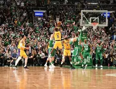 关键时刻足总杯焦点战，瓦伦西亚绝杀压哨，信心回归，高层口径保持一致