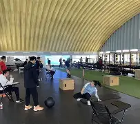 华盛顿奇才训练开放日；集结日完成体检引欢呼；欧冠在即；心理建设被强调