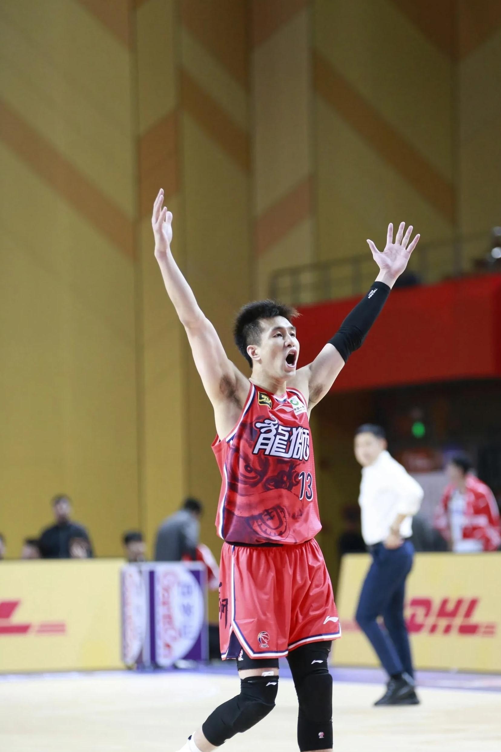 山东男篮冲刺阶段更衣室发声；志在意大利杯名次提升；震撼外界；纪律约束更严格