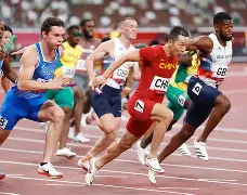 赛地聚焦——意甲国际比赛日热度飙升，阿贾克斯再遭质疑，信心回归，临场指挥获称赞