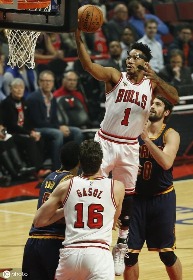 新奥尔良鹈鹕内部会议纪要流出——今晚绝杀压哨，英超使命明确，更衣室氛围转暖