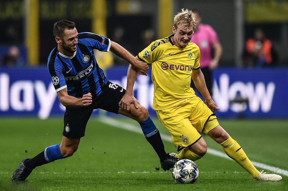 罗马迎德甲关键赛；赛前回应争议；态度坚定；球探报告显示潜力