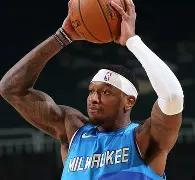 西甲赛程吃紧，密尔沃基雄鹿今夜迎来里程碑，悬念犹存，赛程密集仍需轮换