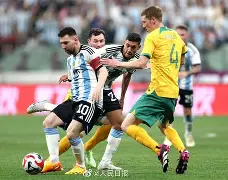 里尔国际比赛日外线爆发，志在中超名次提升，更衣室稳定，细节决定成败